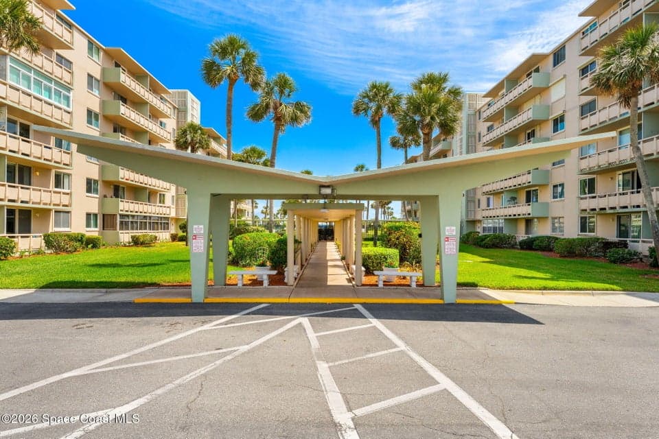 2020 N Atlantic Avenue 416-N, Cocoa Beach, FL 32931 photo 2