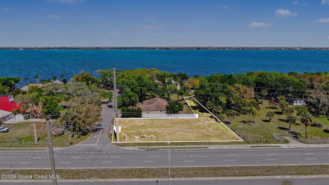 1435 Rose Court, Melbourne, FL 32935