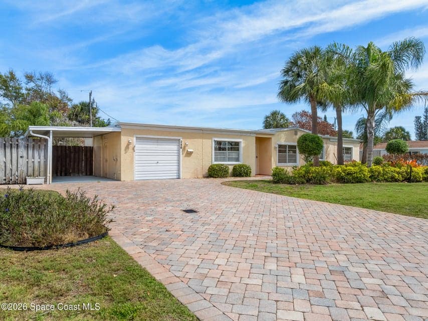 240 Avenida Central, Indialantic, FL 32903 photo 5