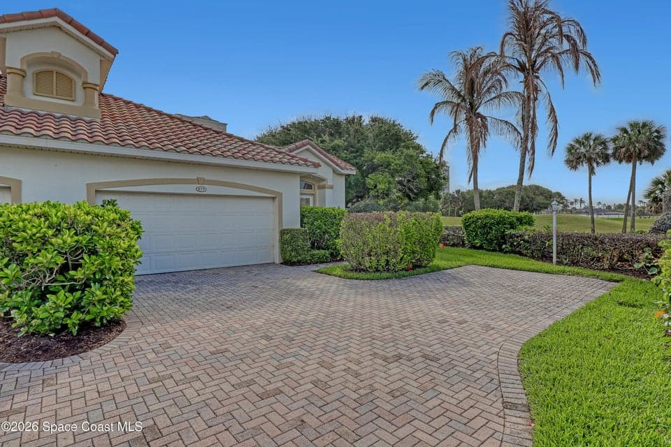 879 Aquarina Boulevard, Melbourne Beach, FL 32951 photo 3