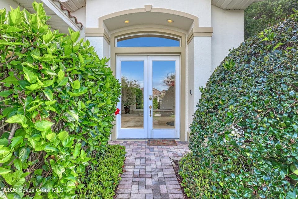 879 Aquarina Boulevard, Melbourne Beach, FL 32951 photo 5