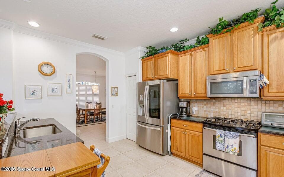 881 Glen Abbey Way, Melbourne, FL 32940 photo 6