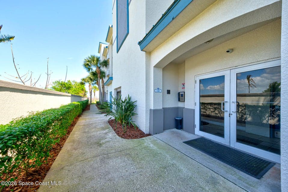 540 S Banana River Drive 105, Merritt Island, FL 32952 photo 6