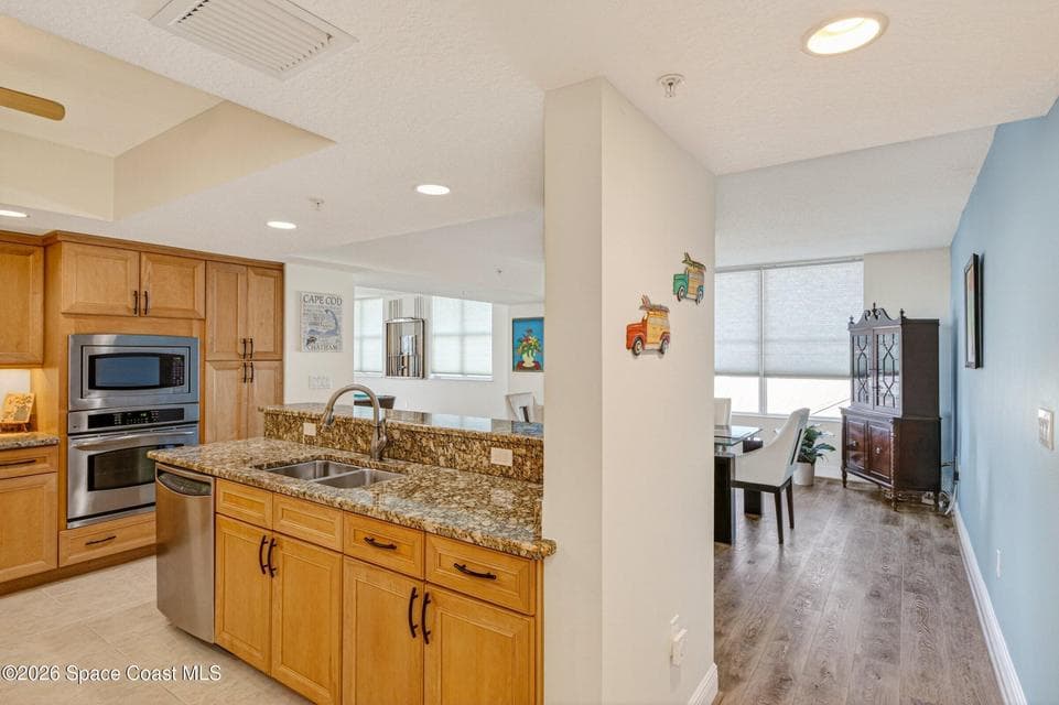 410 Hayes Avenue 303, Cocoa Beach, FL 32931 photo 6