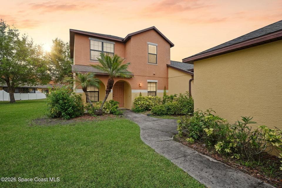 4555 Radiant Way 103, Melbourne, FL 32901 photo 2