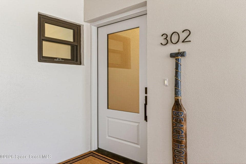 550 Garfield Avenue 302, Cocoa Beach, FL 32931 photo 4