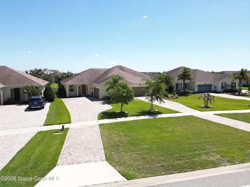 7665 Wyndham Drive, Melbourne, FL 32940 photo 2