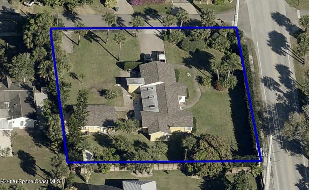 702 Oak Street, Melbourne Beach, FL 32951 photo 2