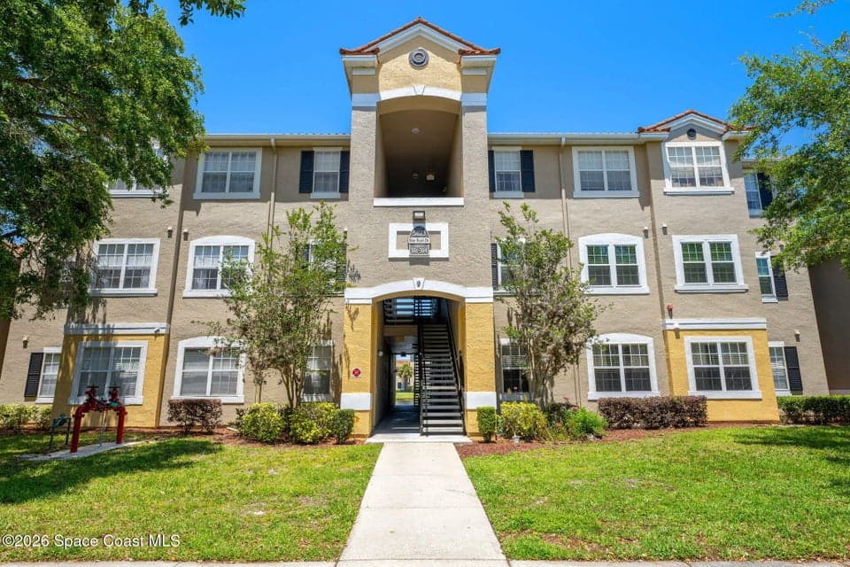 5673 Star Rush Drive 203, Melbourne, FL 32940