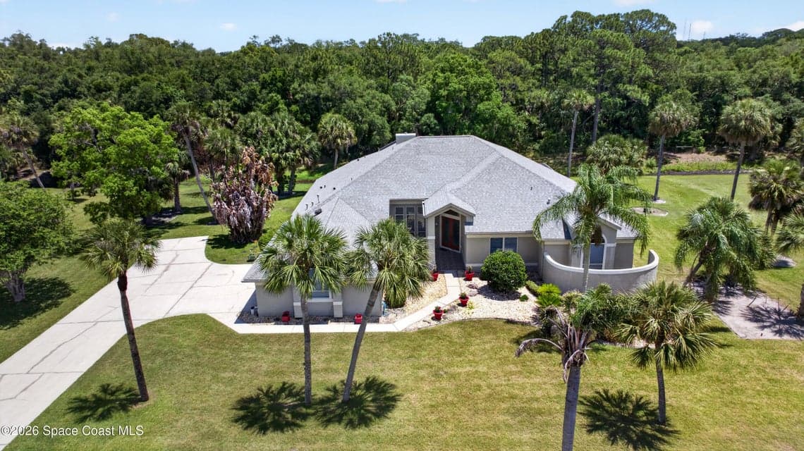 900 Bluegrass Lane, Rockledge, FL 32955 photo 2