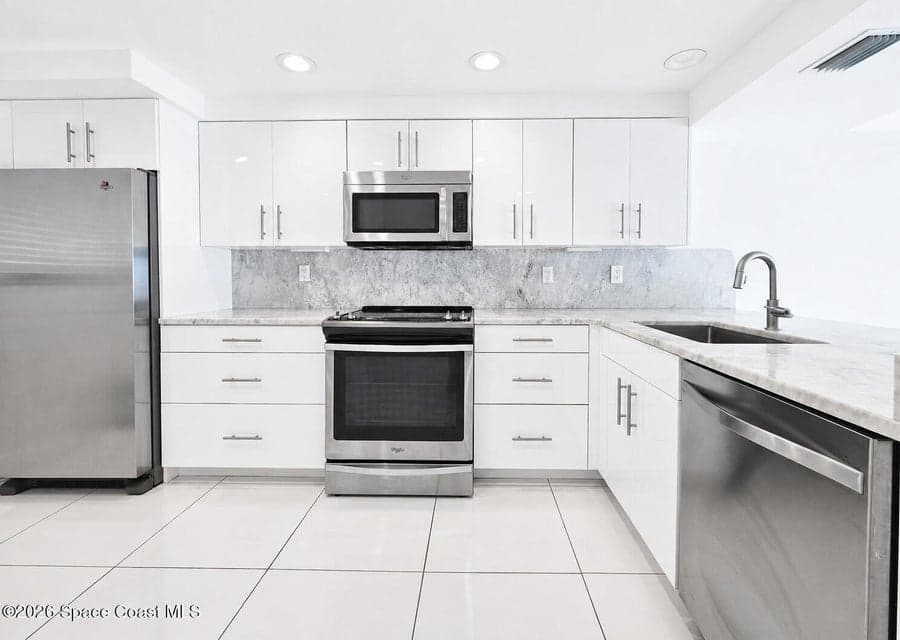 3060 N Atlantic Avenue 406, Cocoa Beach, FL 32931 photo 3