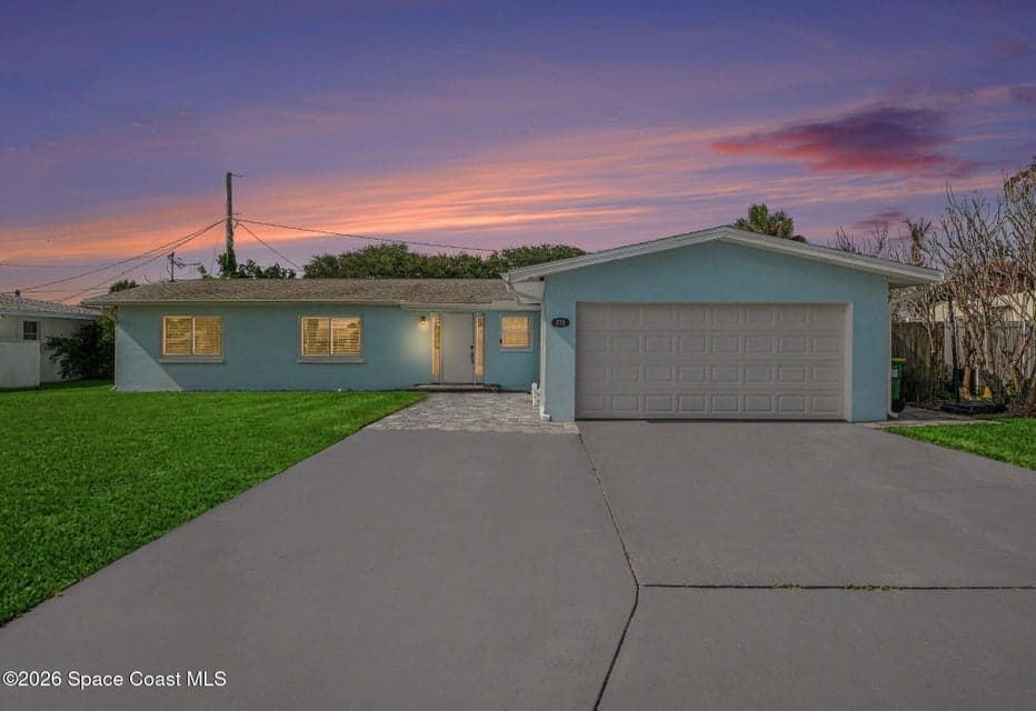 375 Cyprus Drive, Cocoa Beach, FL 32931 photo 2