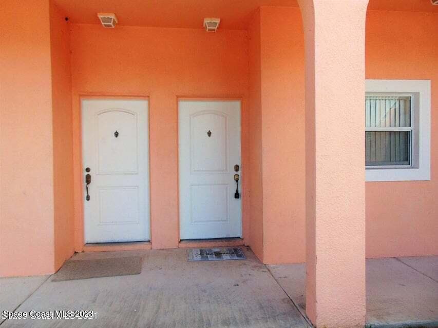 2087 Hidden Grove Lane 105, Merritt Island, FL 32953 photo 2