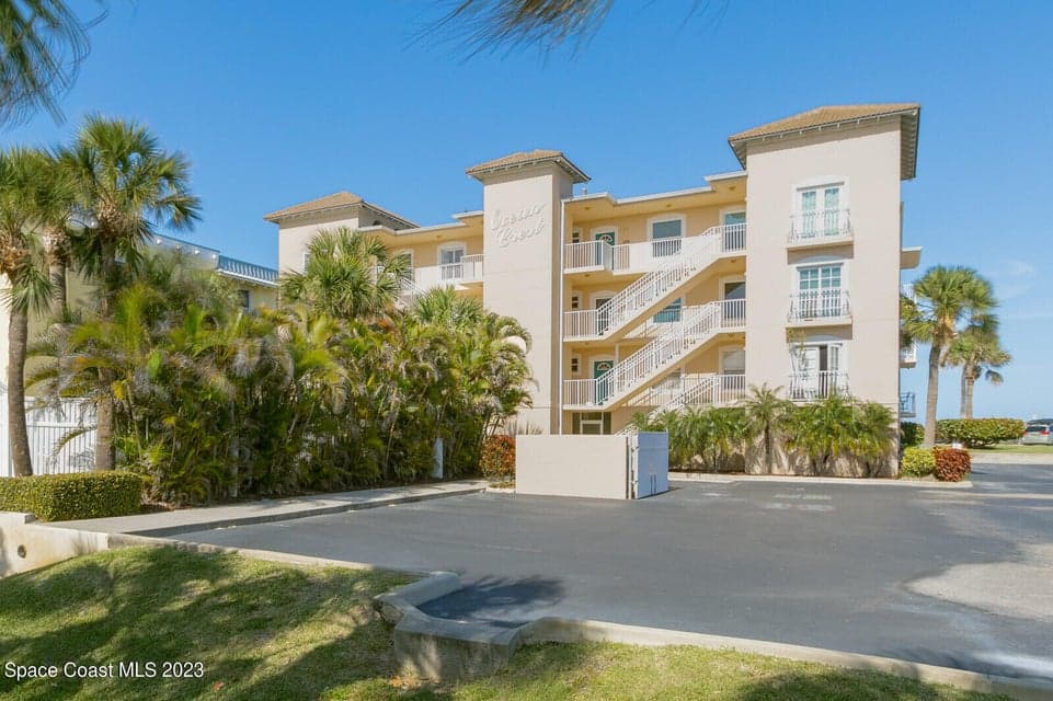 50 11th Avenue 302, Indialantic, FL 32903 photo 2