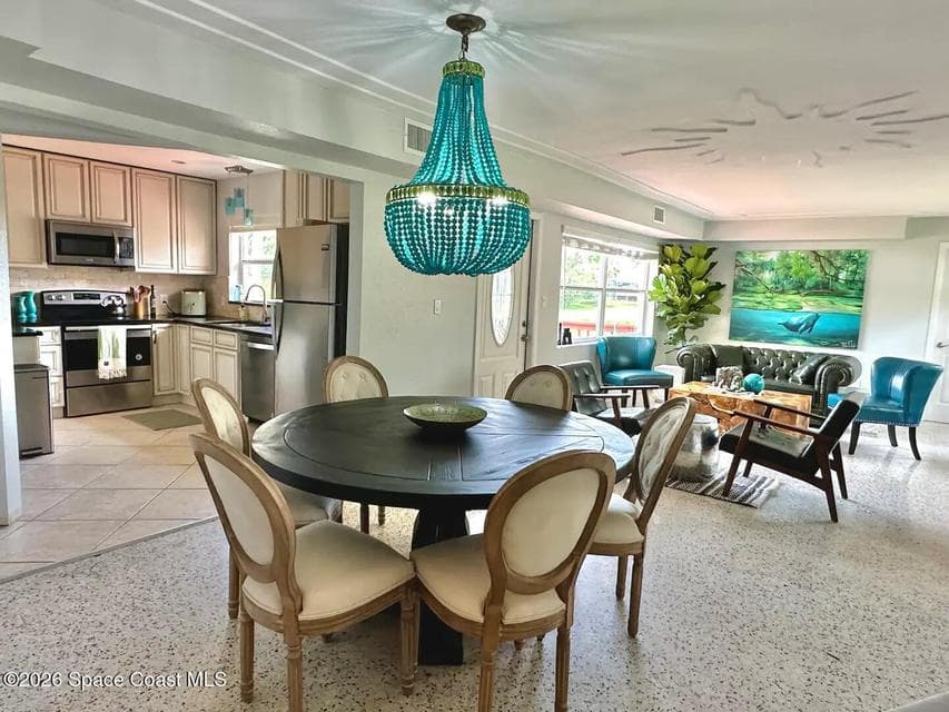 589 Hillside Court, Melbourne, FL 32935 photo 5