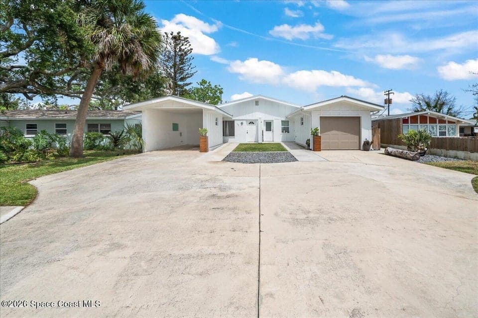 131 Cedar Avenue, Cocoa Beach, FL 32931 photo 2