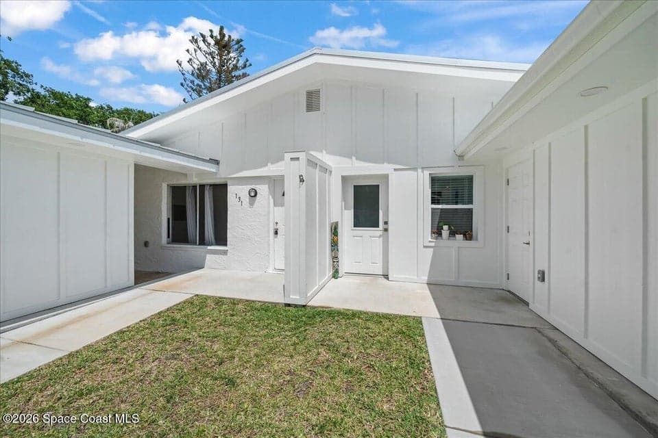 131 Cedar Avenue, Cocoa Beach, FL 32931 photo 3