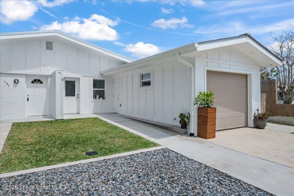 131 Cedar Avenue, Cocoa Beach, FL 32931 photo 4