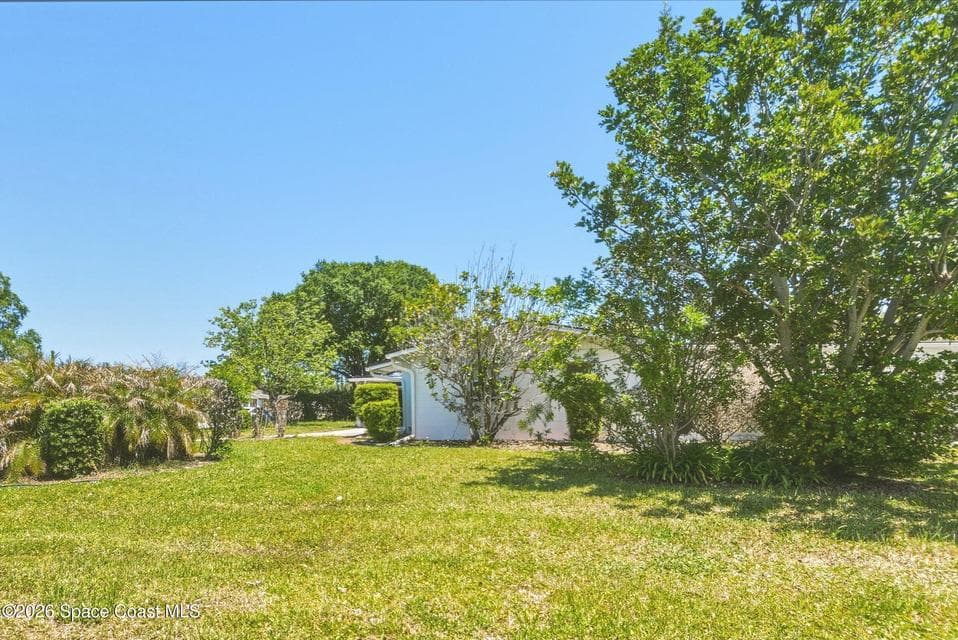 1395 Ashwood Drive, Melbourne, FL 32935 photo 4