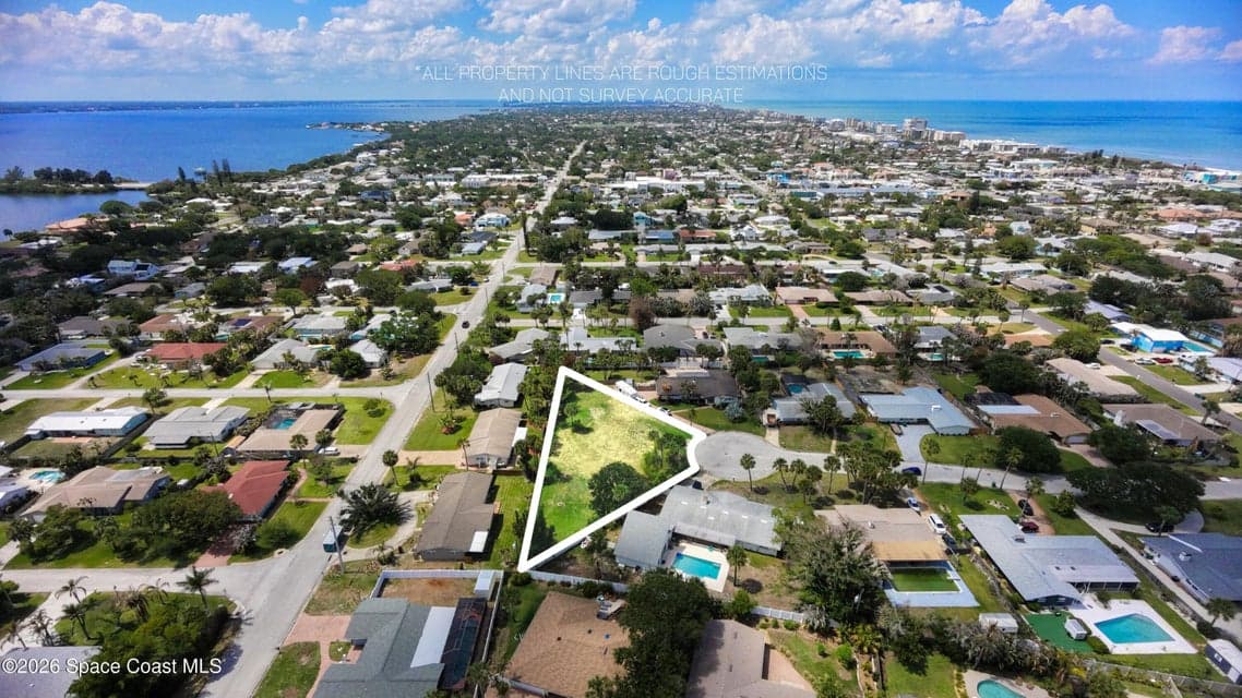 320 Palm Court, Indialantic, FL 32903