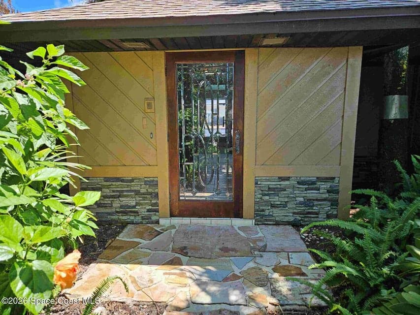 425 Arrowhead Lane, Melbourne Beach, FL 32951 photo 4