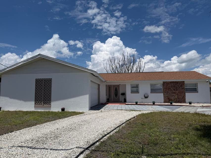 1410 W Central Avenue, Merritt Island, FL 32952