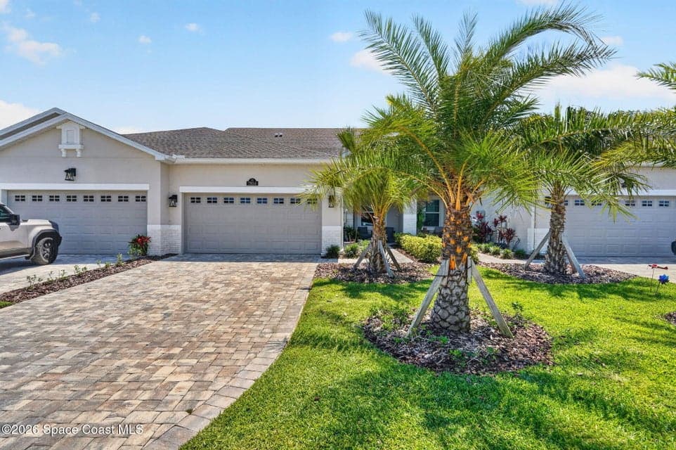 Condo for sale at 7934 Cache Creek Lane, Melbourne, FL 32940 – 3 bed, 2 bath, photo 2