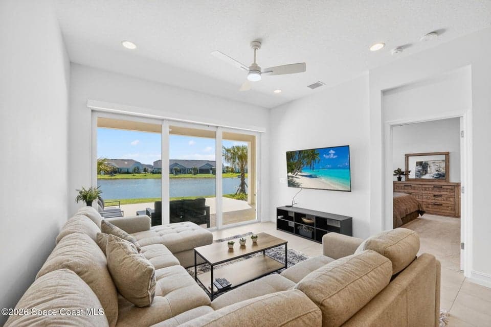 Condo for sale at 7934 Cache Creek Lane, Melbourne, FL 32940 – 3 bed, 2 bath, photo 6
