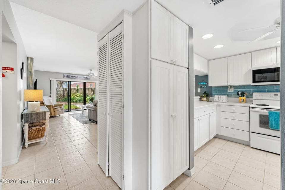 5350 Ocean Beach Boulevard 102, Cocoa Beach, FL 32931 photo 6