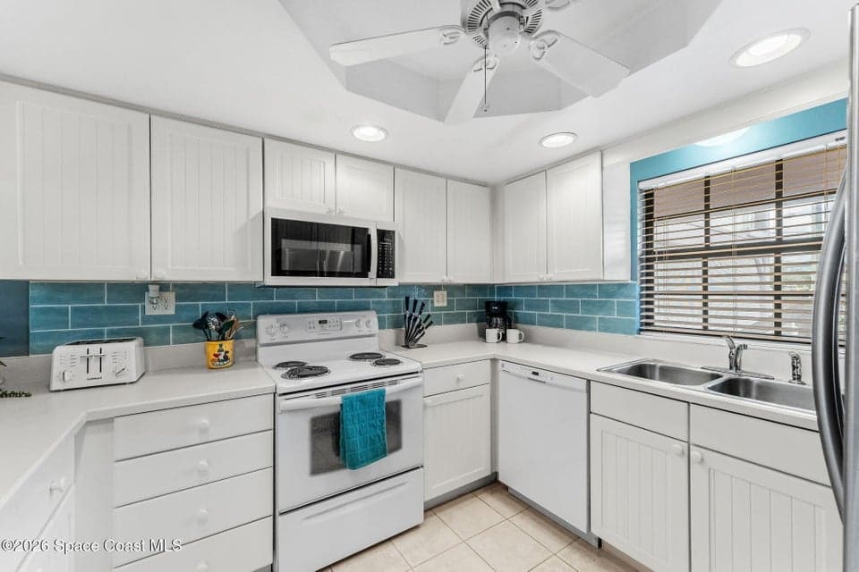 5350 Ocean Beach Boulevard 102, Cocoa Beach, FL 32931 photo 4