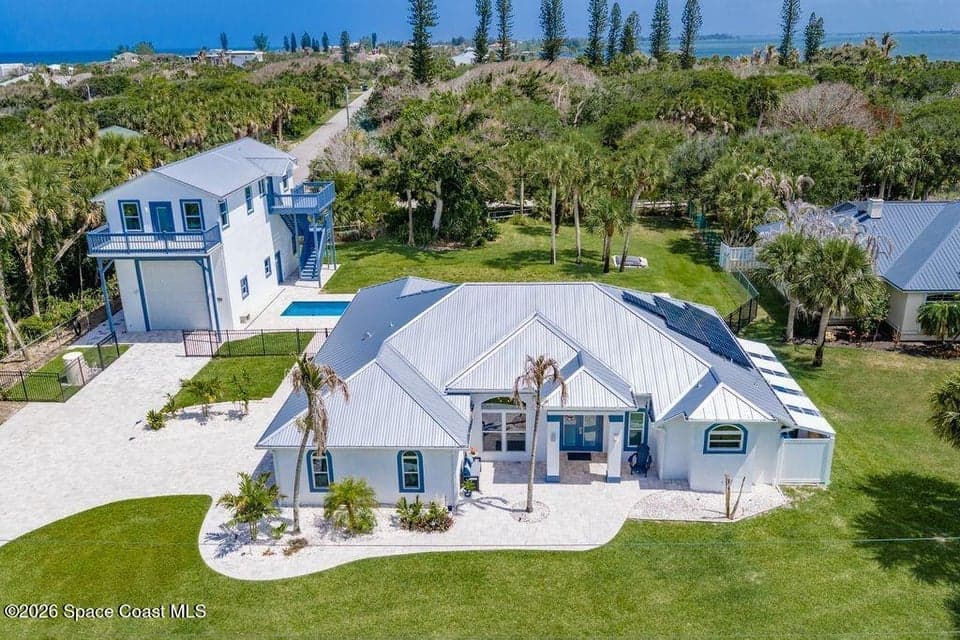 125 Bayshore Drive, Melbourne Beach, FL 32951