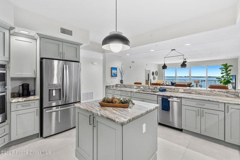 1465 S Harbor City Boulevard 502, Melbourne, FL 32901 photo 4