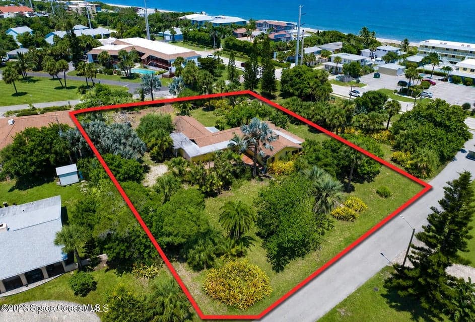 100 Tampa Avenue, Indialantic, FL 32903