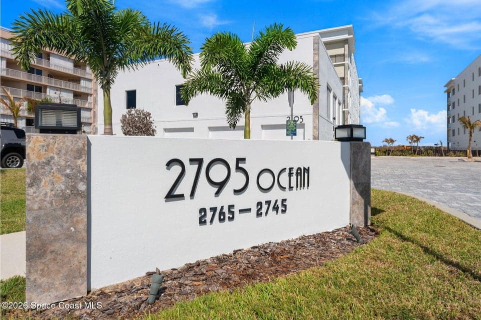 2745 N Highway A1a 501, Indialantic, FL 32903 photo 3