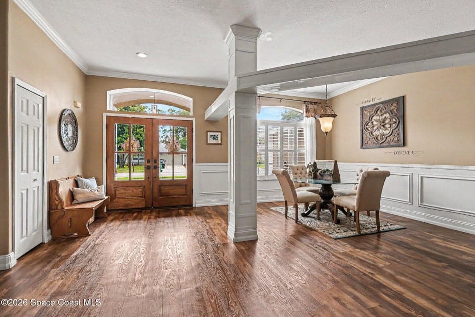 663 Sheridan Woods Drive, Melbourne, FL 32904 photo 5