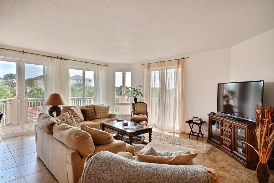 130 Warsteiner Way 204, Melbourne Beach, FL 32951 photo 3