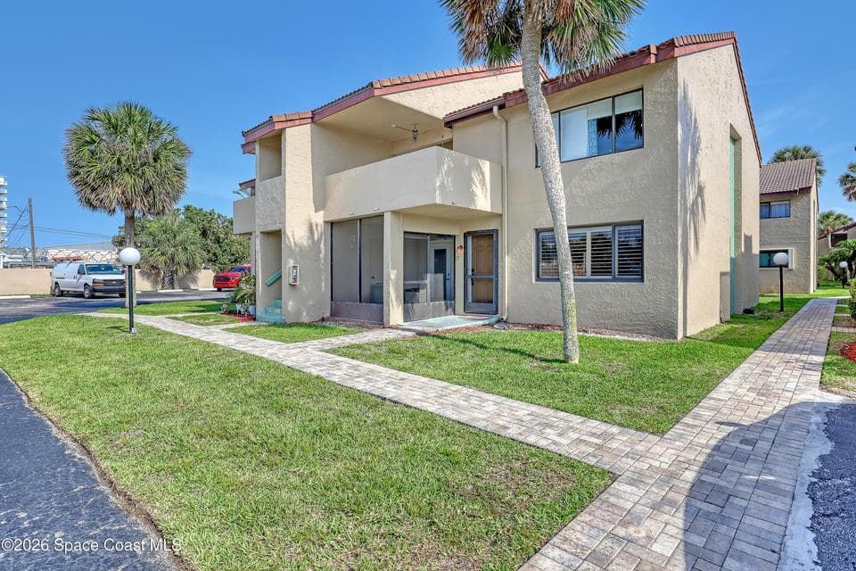 1145 N Shannon Avenue 37, Indialantic, FL 32903 photo 3