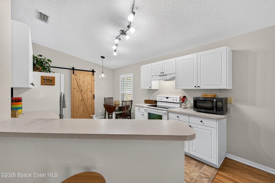 2336 Deercroft Drive, Melbourne, FL 32940 photo 4
