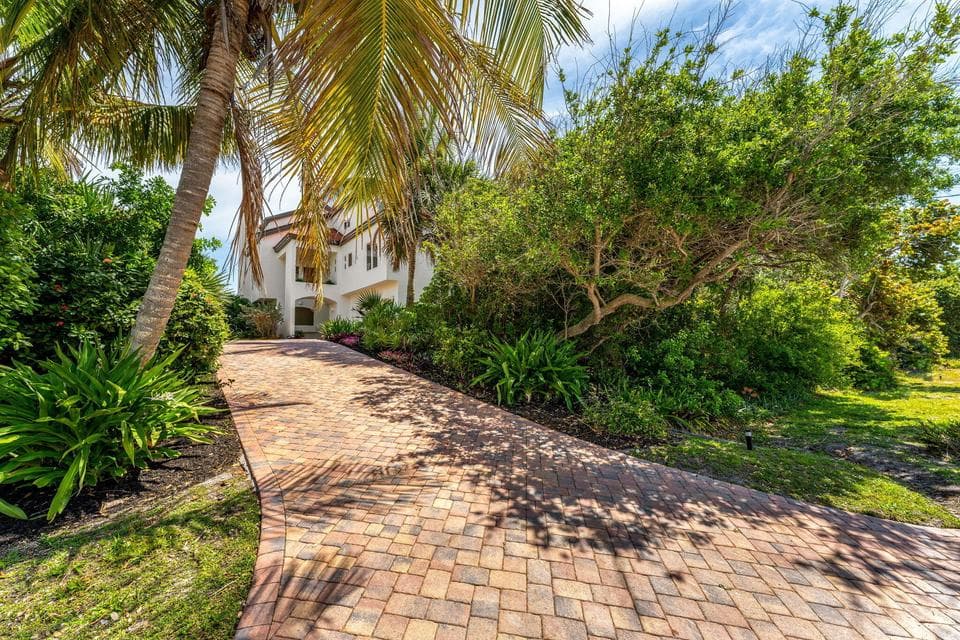9315 S Highway A1a, Melbourne Beach, FL 32951 photo 2