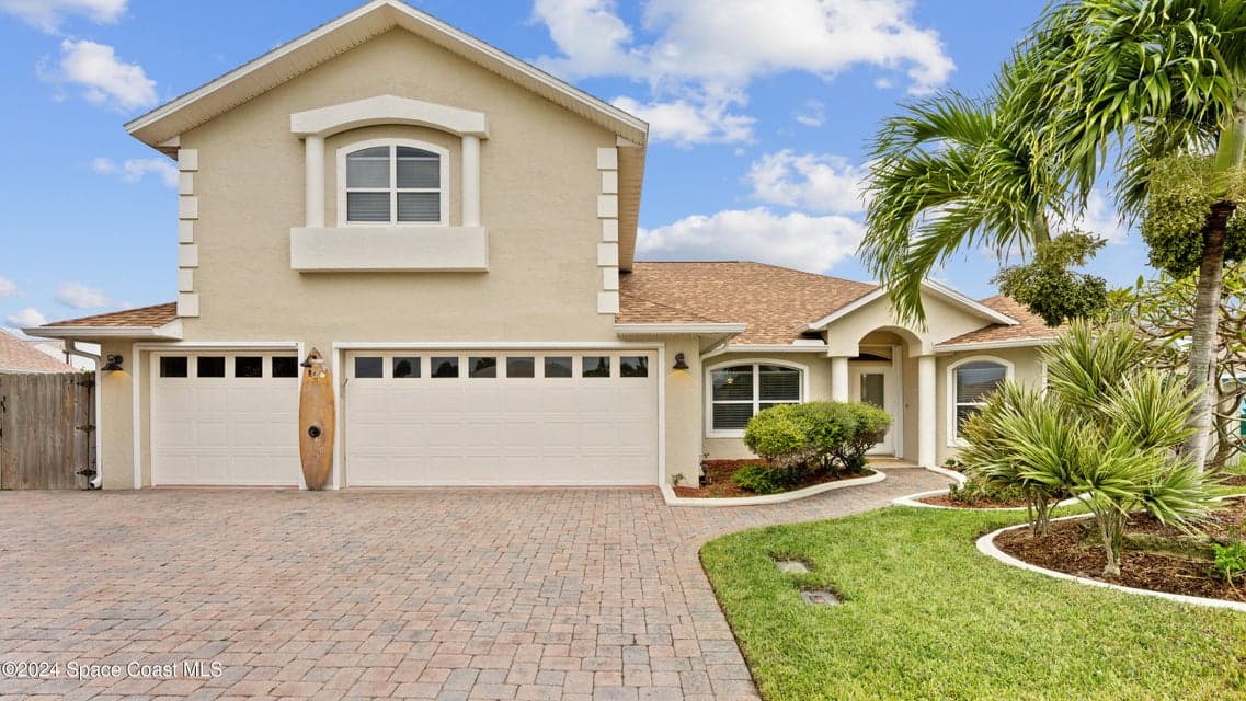 302 Corona Avenue, Cocoa Beach, FL 32931
