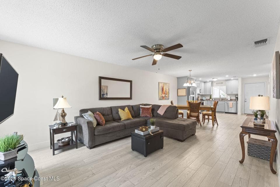 201 Saint Lucie Lane 407, Cocoa Beach, FL 32931 photo 5