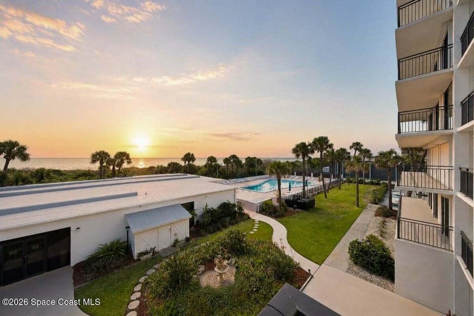 2100 N Atlantic Avenue 303, Cocoa Beach, FL 32931