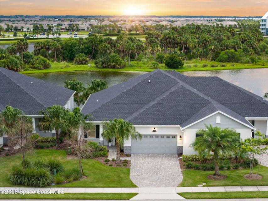 Condo for sale at 2729 Avalonia Drive, Melbourne, FL 32940 – 3 bed, 2 bath