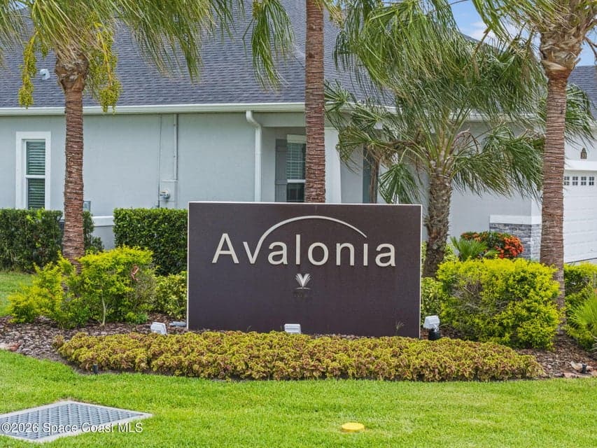 Condo for sale at 2729 Avalonia Drive, Melbourne, FL 32940 – 3 bed, 2 bath, photo 4