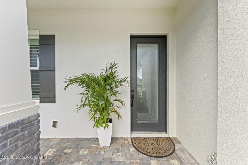 Condo for sale at 2729 Avalonia Drive, Melbourne, FL 32940 – 3 bed, 2 bath, photo 6