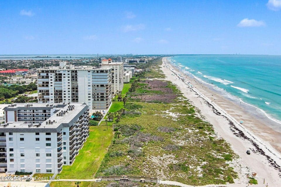 650 N Atlantic Avenue 406, Cocoa Beach, FL 32931 photo 3