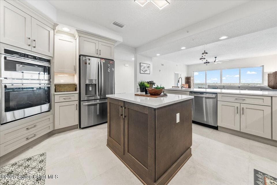 1465 S Harbor City Boulevard 902, Melbourne, FL 32901 photo 6