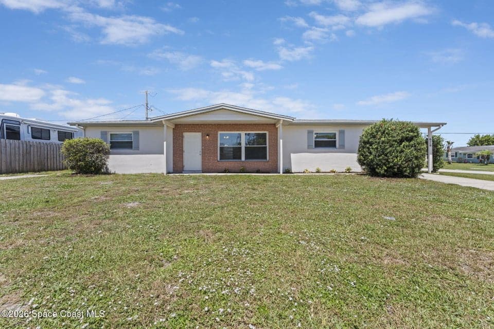 676 Ixora Drive, Melbourne, FL 32935 photo 5