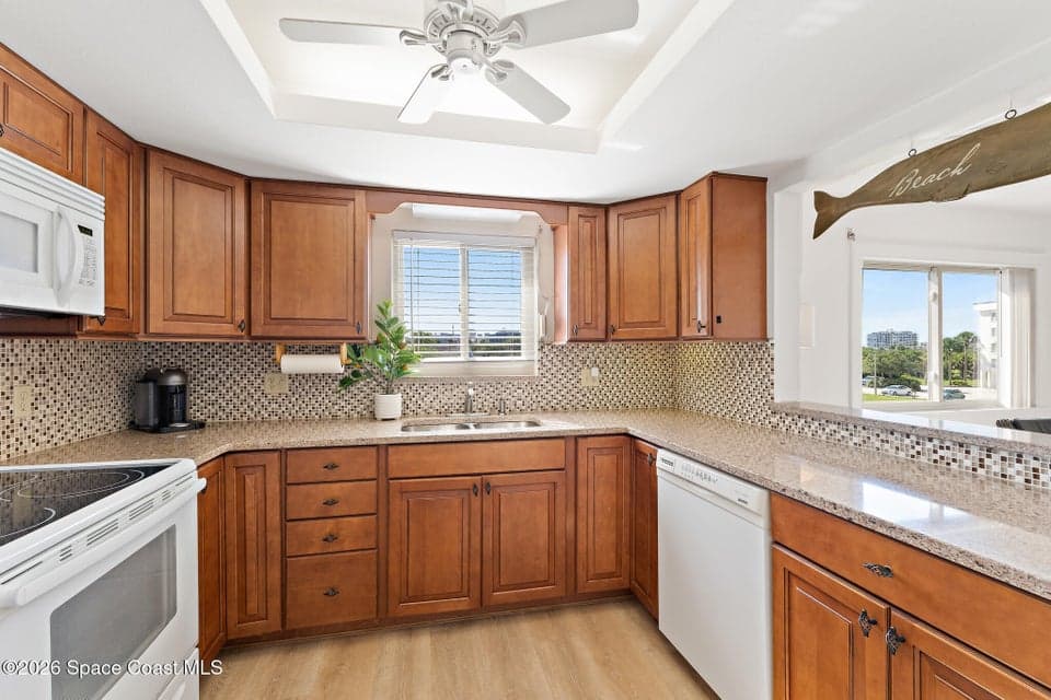 190 Escambia Lane 305, Cocoa Beach, FL 32931 photo 6