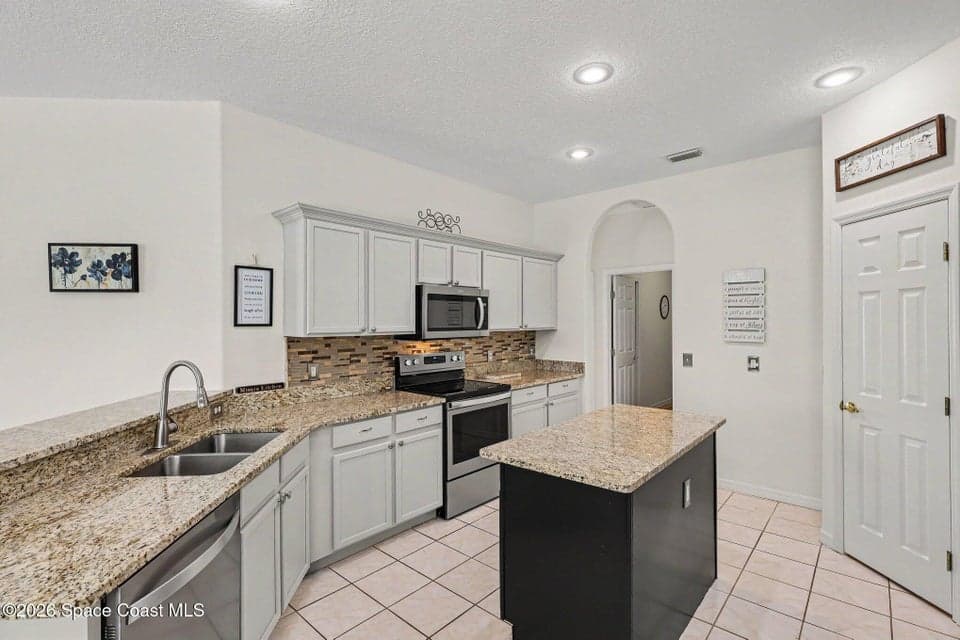 423 Stonehenge Circle, Rockledge, FL 32955 photo 6